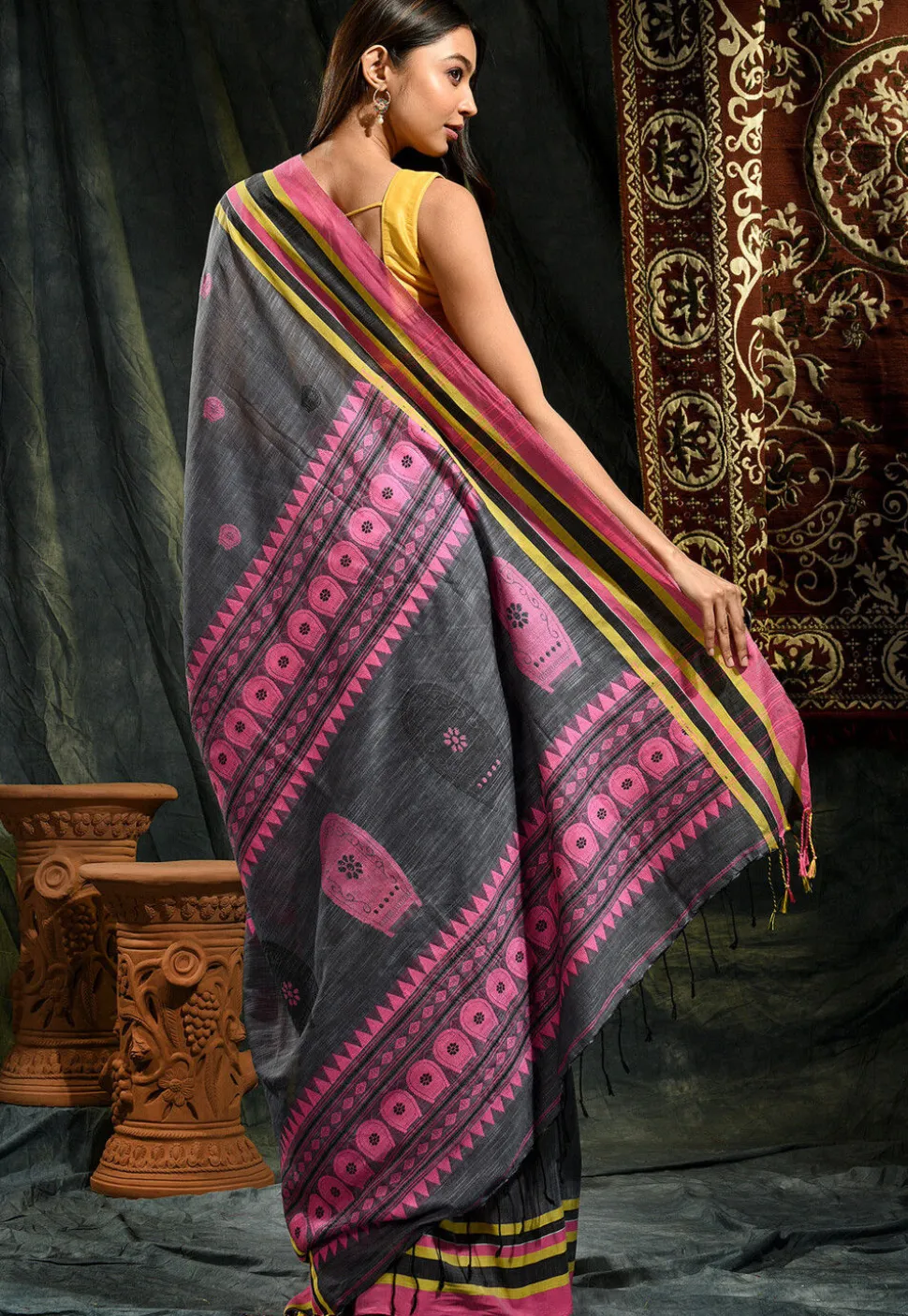 Jamdani Pure Cotton Saree in Dark Grey
