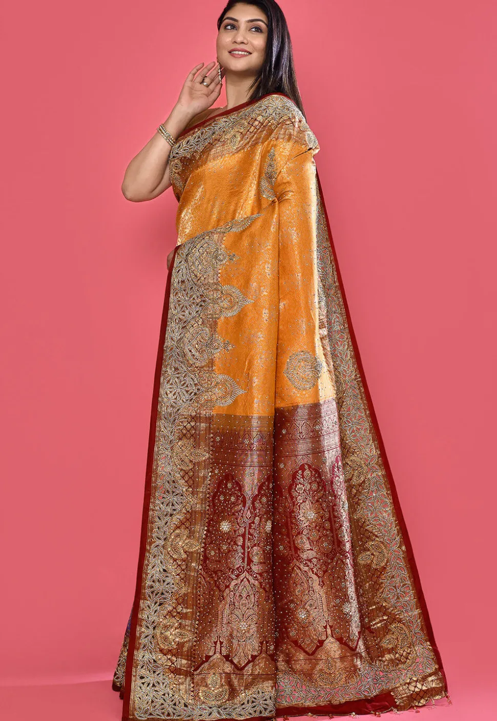 Kanchipuram Pure Kanchipuram Silk Saree in Multicolor