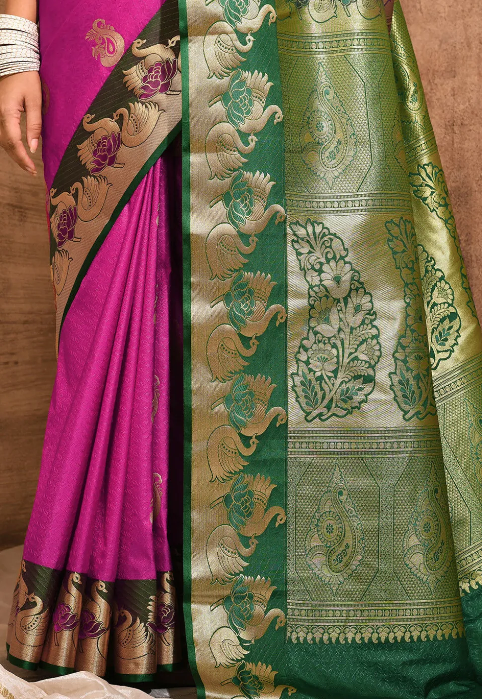 Kanchipuram Saree in Fuchsia
