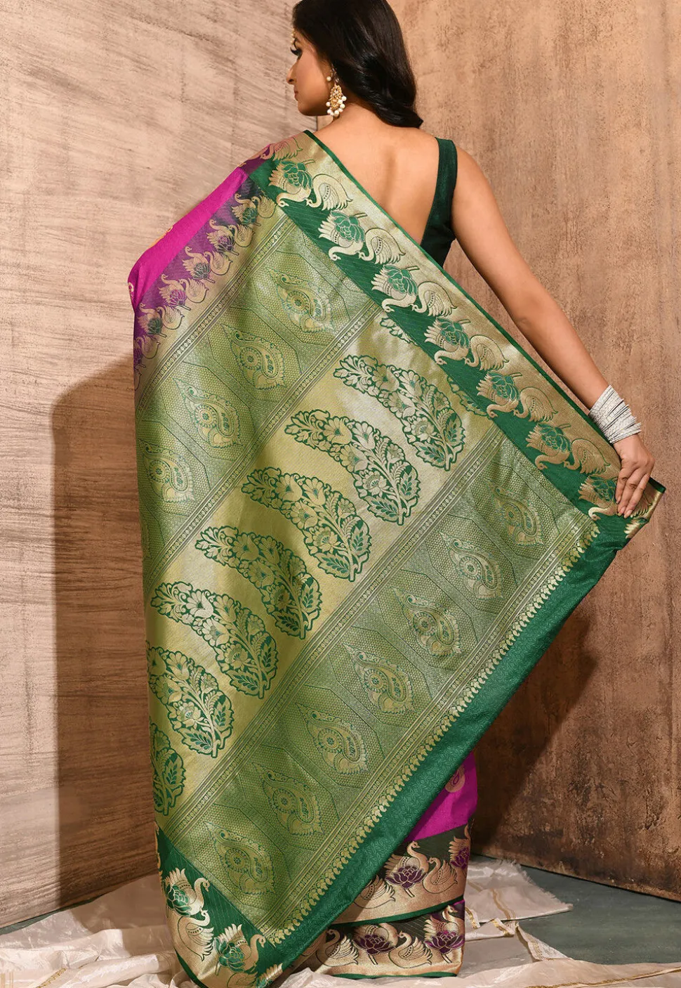 Kanchipuram Saree in Fuchsia
