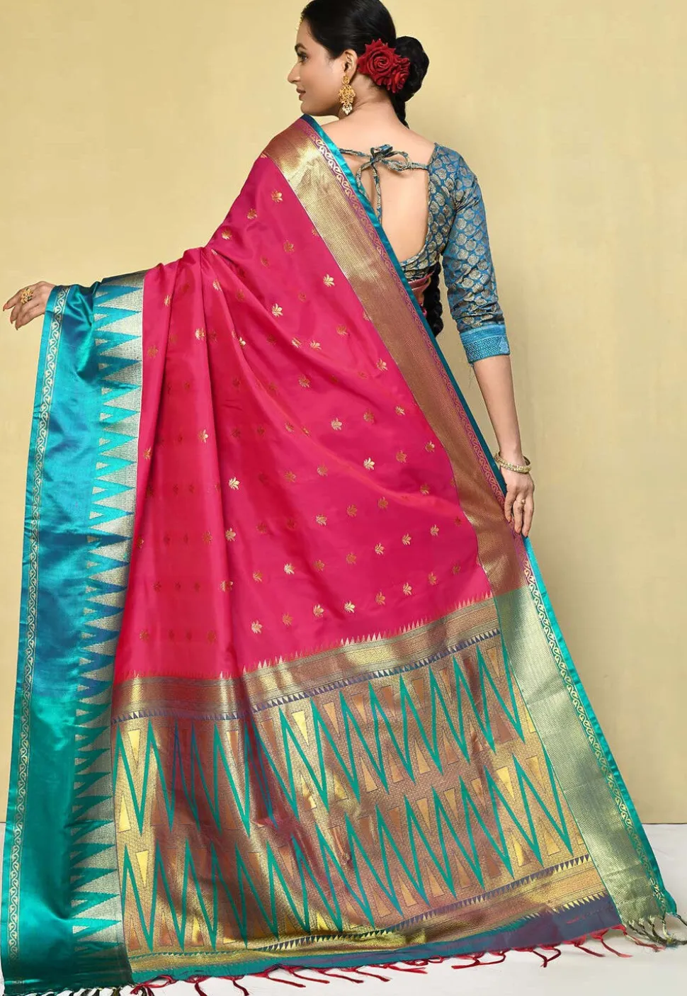 Kanchipuram Saree in Fuchsia