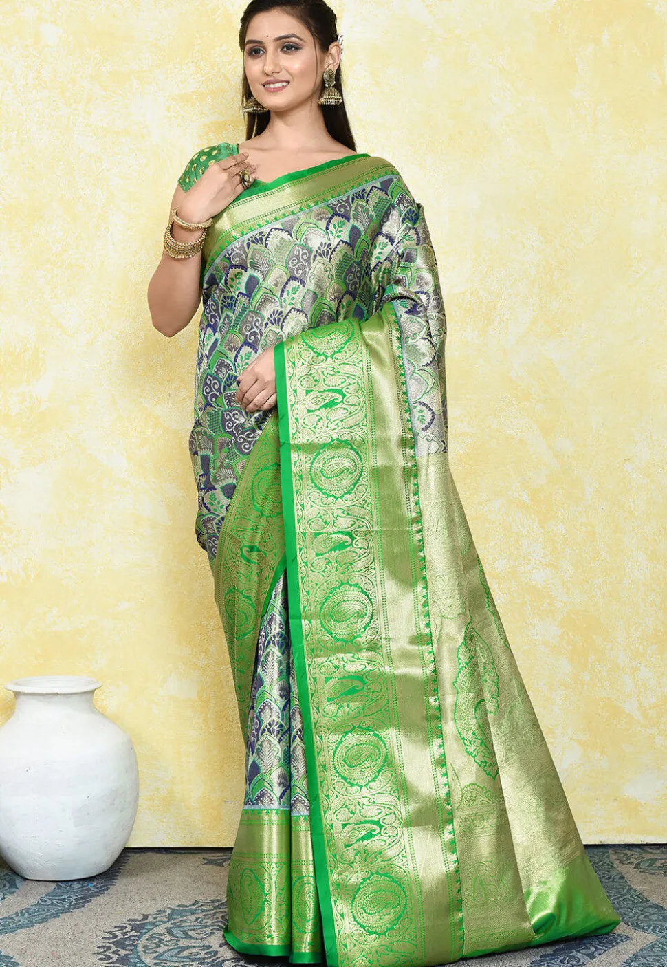 Kanchipuram Saree in Multicolor