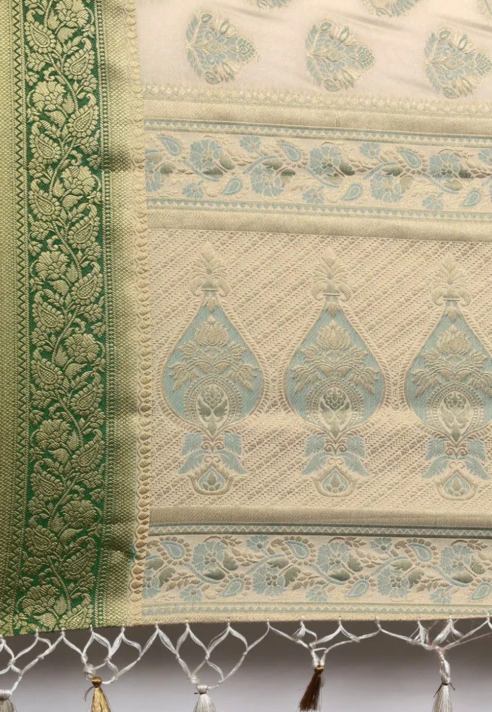 Kanchipuram Saree in Off White