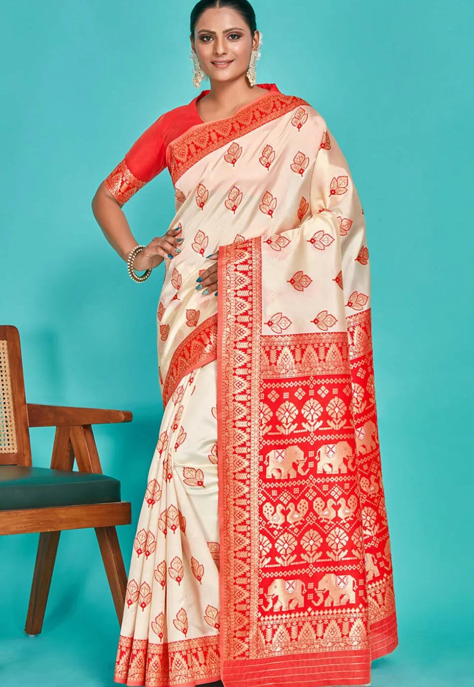 Kanchipuram Saree in Off white