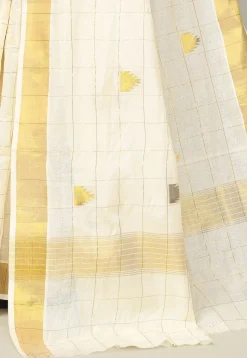 Kerala Kasavu Pure Cotton Saree in Off White