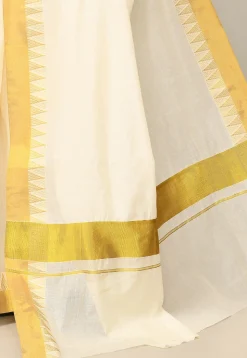 Kerala Kasavu Pure Cotton Saree in Off White