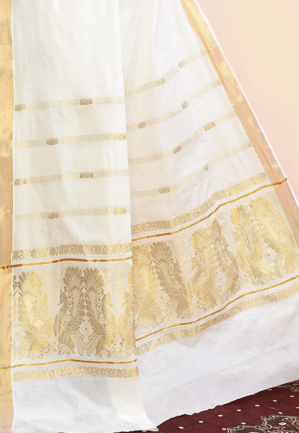 Kerela Kasavu Pure Cotton Saree in Off White