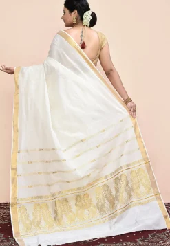 Kerela Kasavu Pure Cotton Saree in Off White