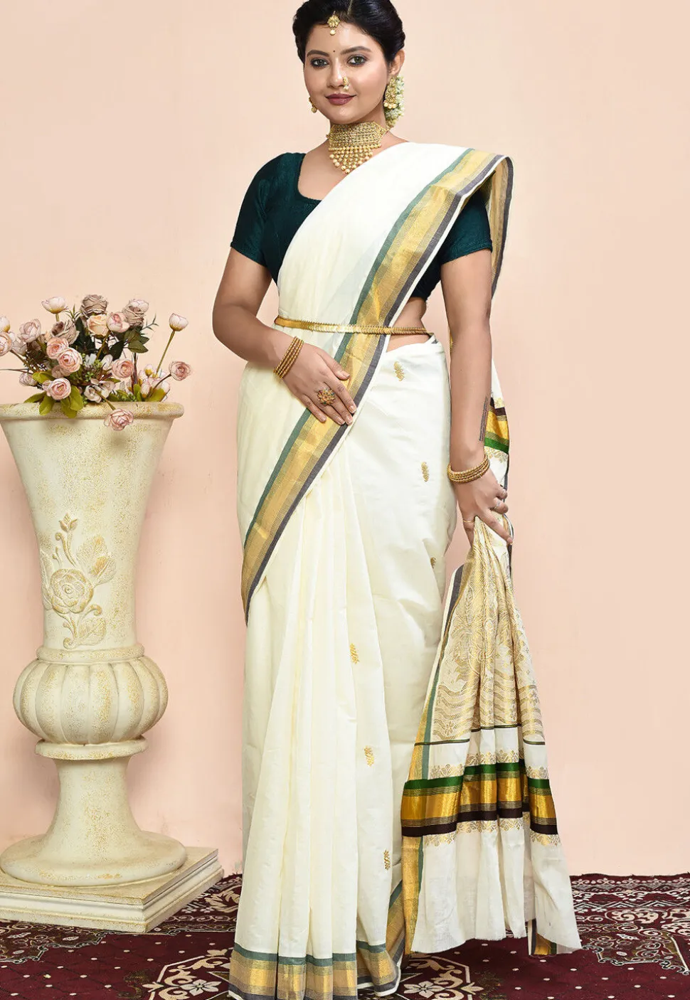 Kerela Kasavu Pure Cotton Saree in Off White