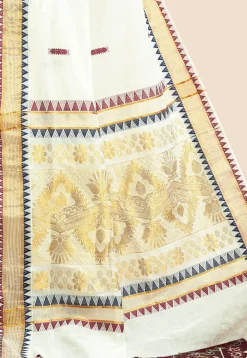 Kerela Kasavu Pure Cotton Saree in Off White