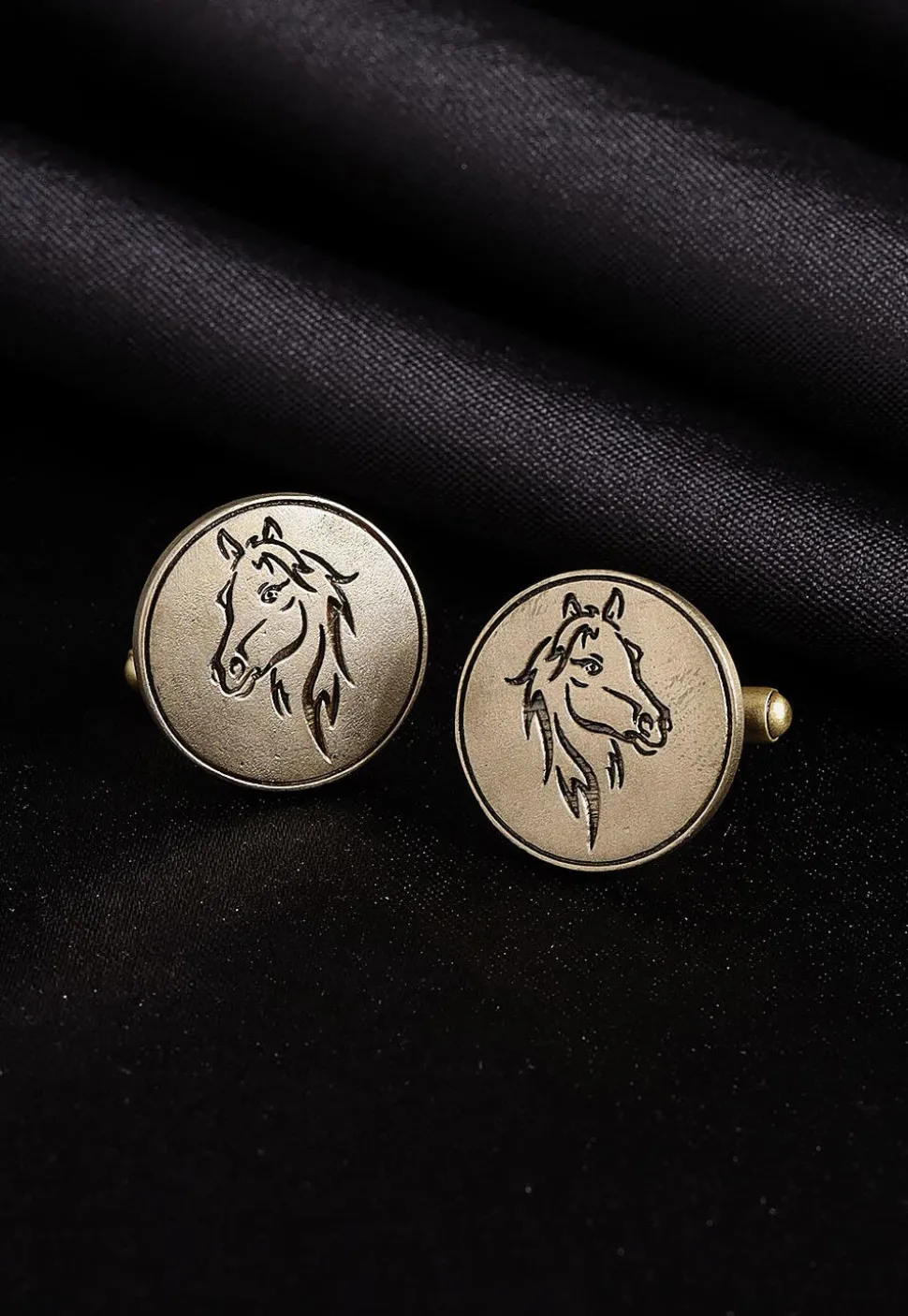 KIngs Knight Metallic Cufflink Pair
