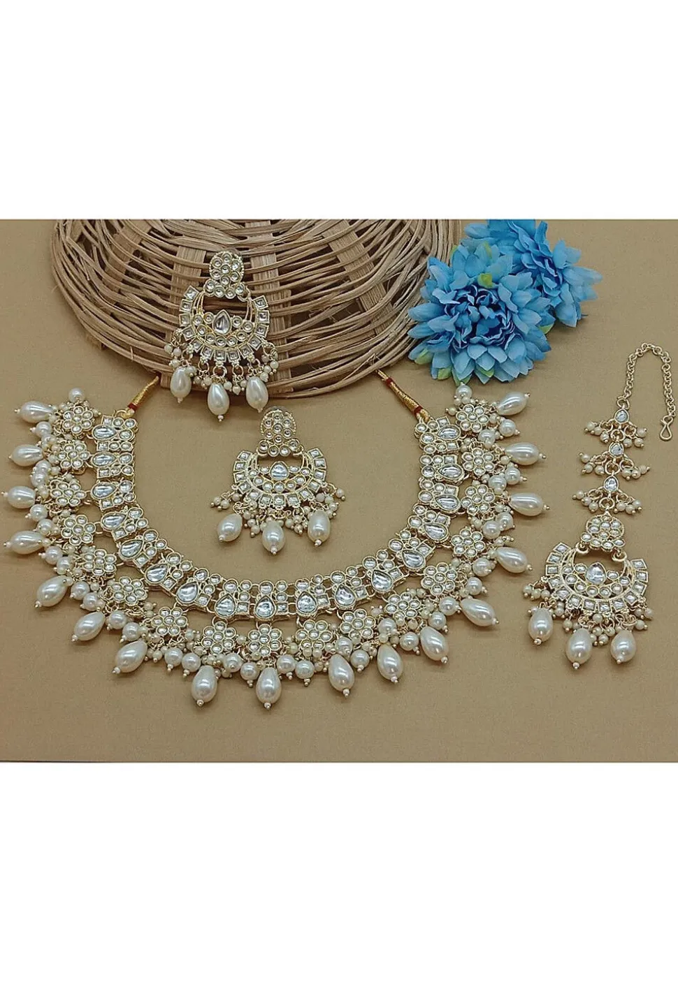 Kundan Choker Necklace Set