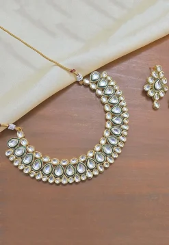 Kundan Choker Necklace Set