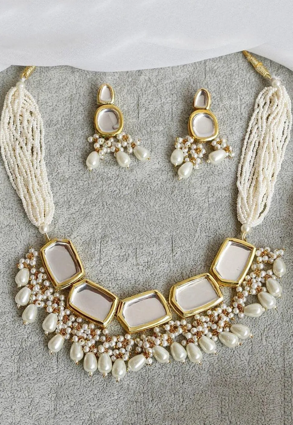 Kundan Choker Necklace Set