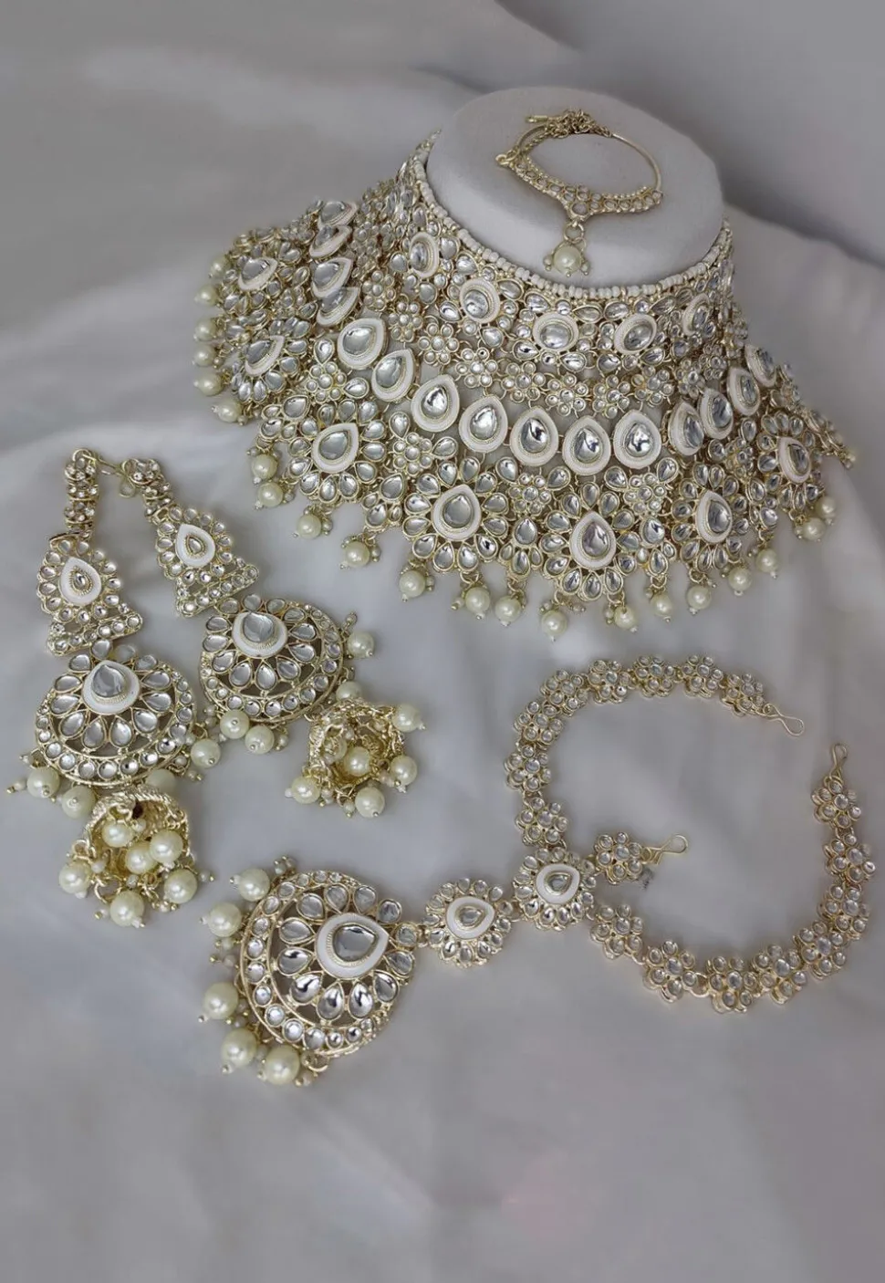 Kundan Choker Necklace Set