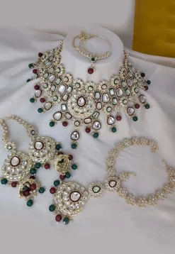 Kundan Choker Necklace Set
