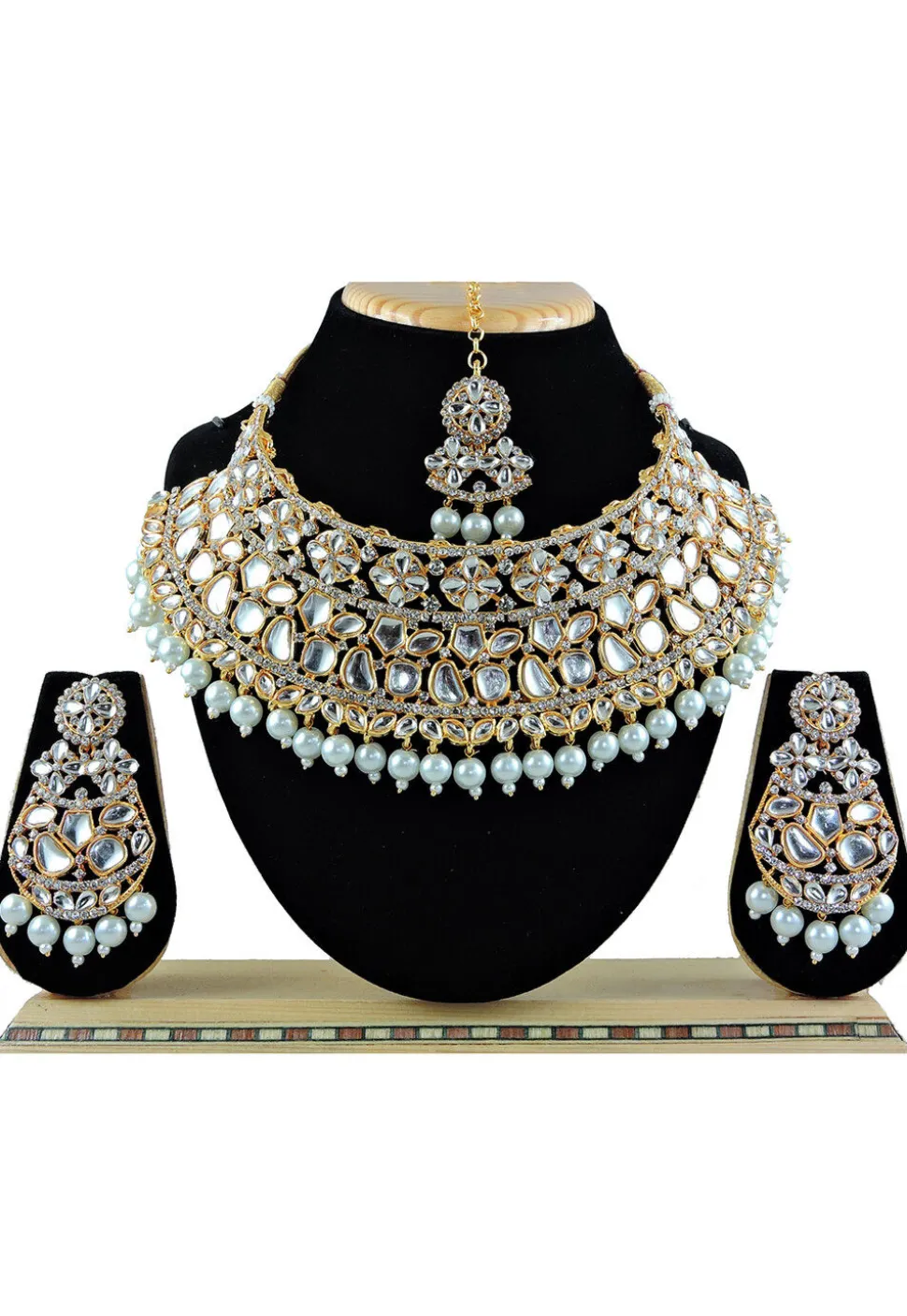 Kundan Choker Necklace Set