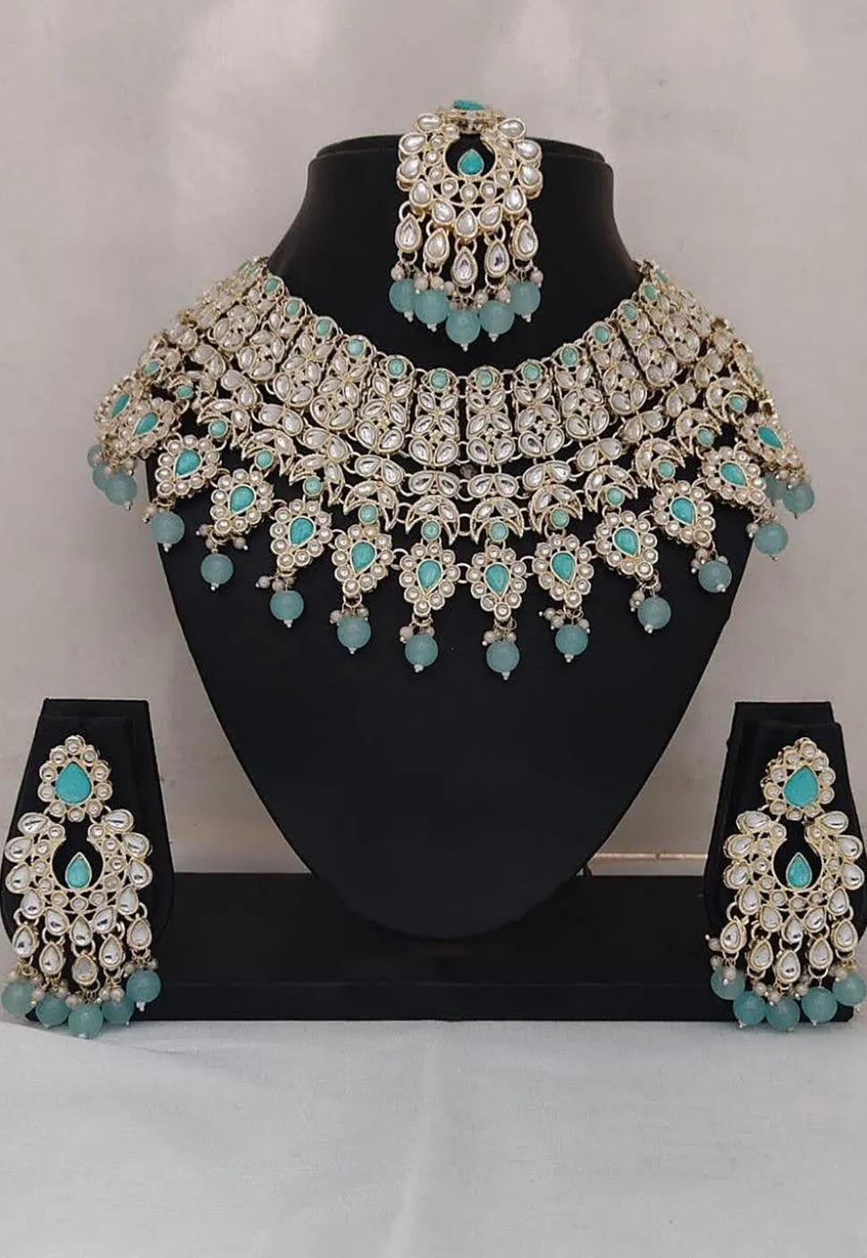 Kundan Choker Necklace Set