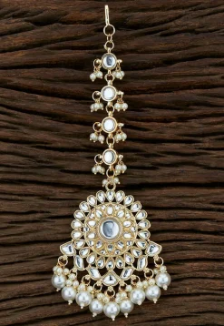 Kundan Maang Tikka