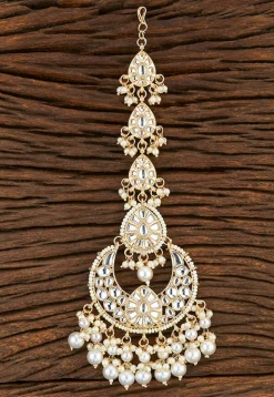 Kundan Maang Tikka