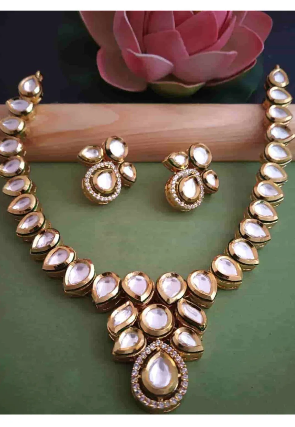 Kundan Necklace Set