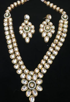 Kundan Necklace Set