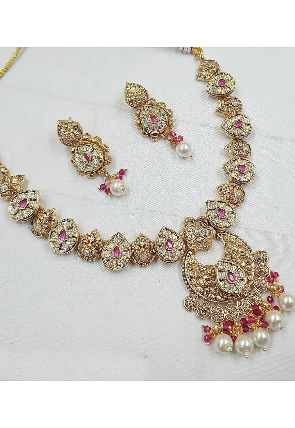 Kundan Necklace Set