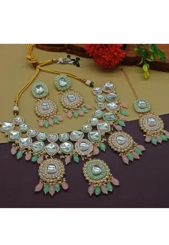 Kundan Necklace Set