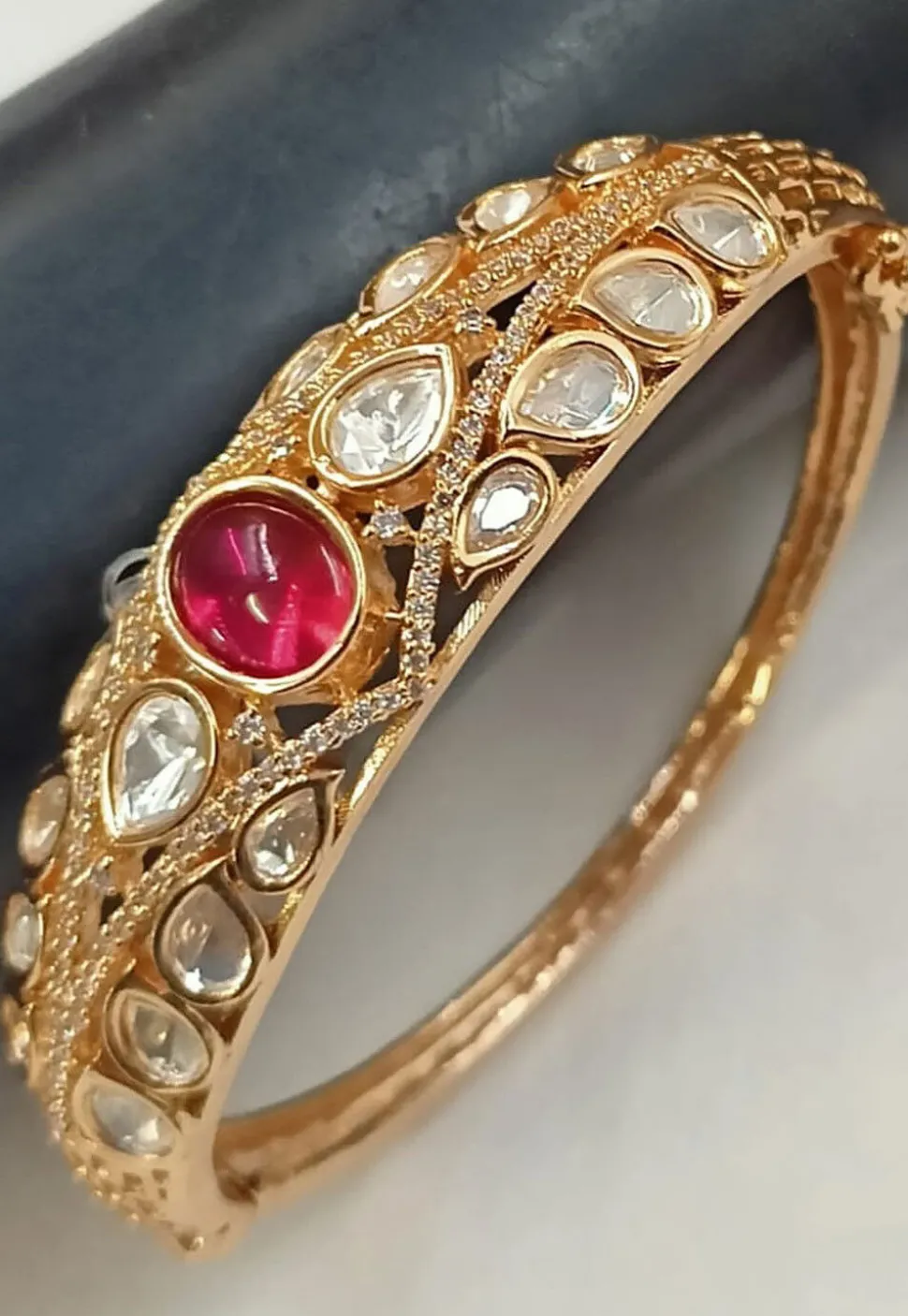 Kundan Openable Bracelet