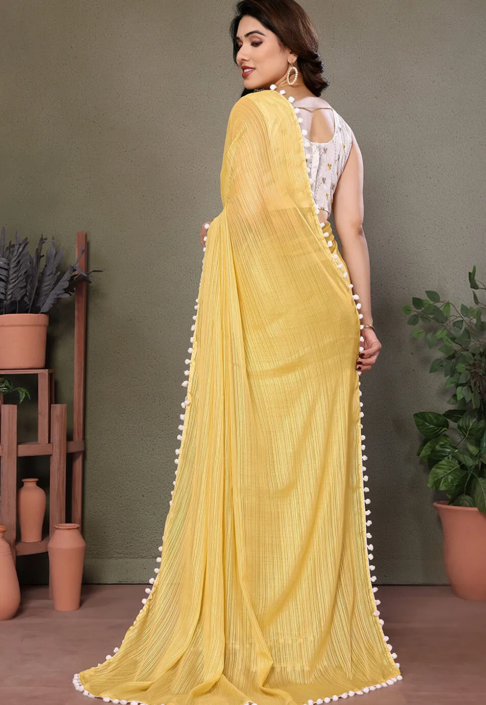 Lace Border Polyester Saree in Yellow