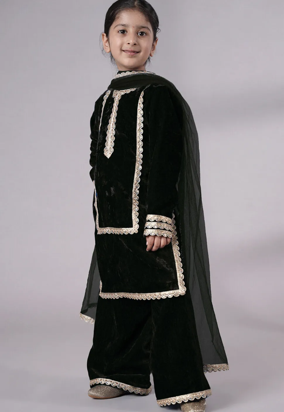 Lace Border Velvet Pakistani Suit in Black