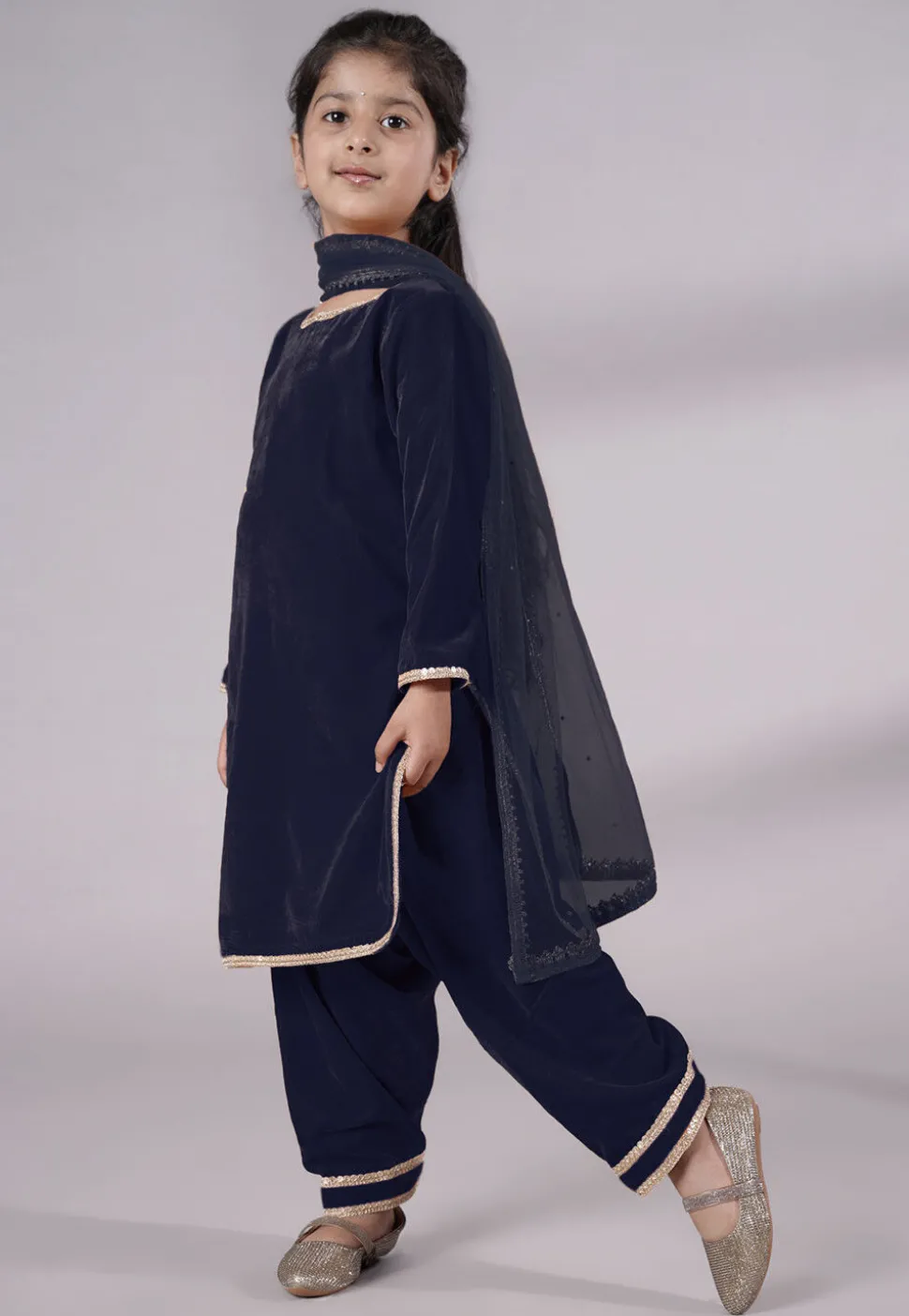 Lace Border Velvet Punjabi Suit in Navy Blue