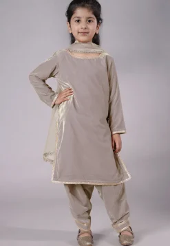 Lace Border Velvet Punjabi Suit in Grey