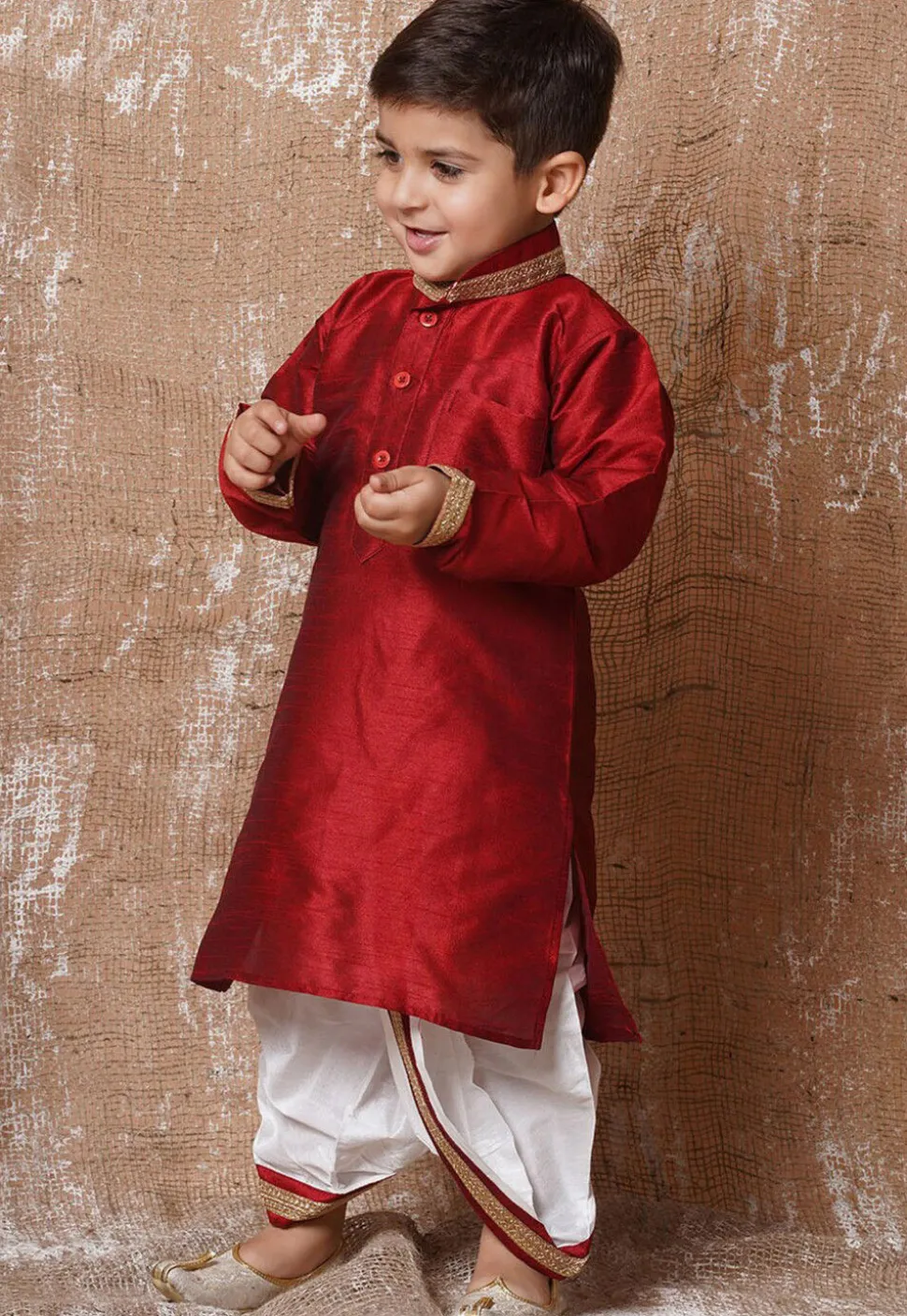 Lace Embellished Dupion Silk Kurta in Maroon