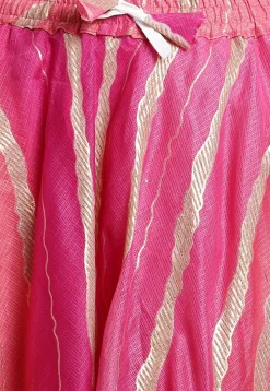 Leheriya Print Kota Doria Skirt in Pink