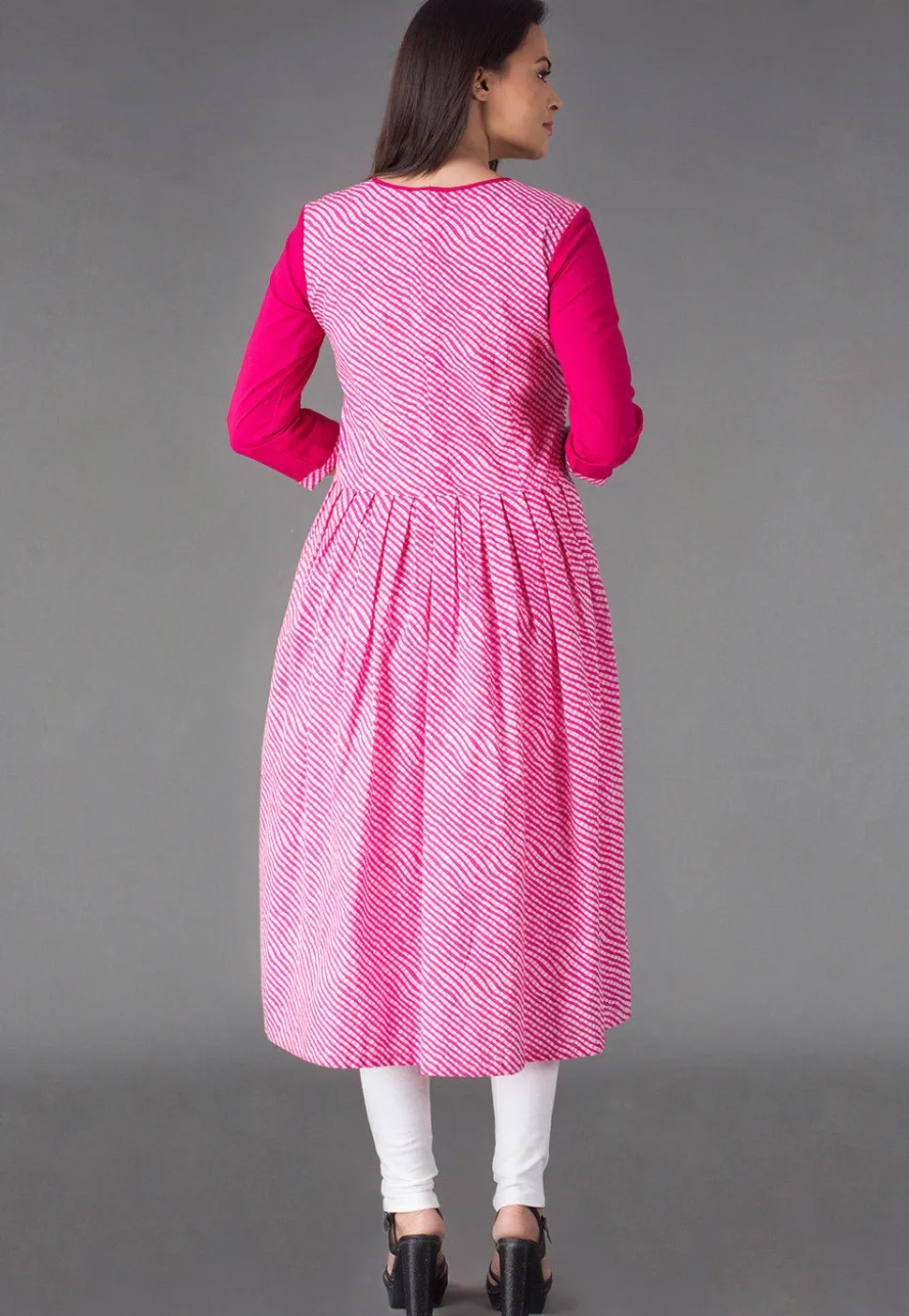 Leheriya Printed Cotton Anarkali Suit in Pink