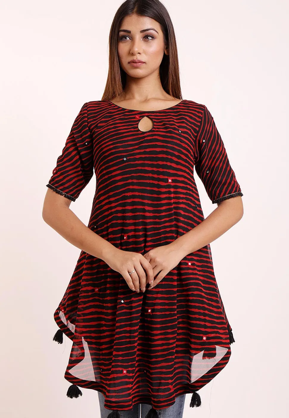 Leheriya Printed Georgette Asymmetric Tunic in Black and Red