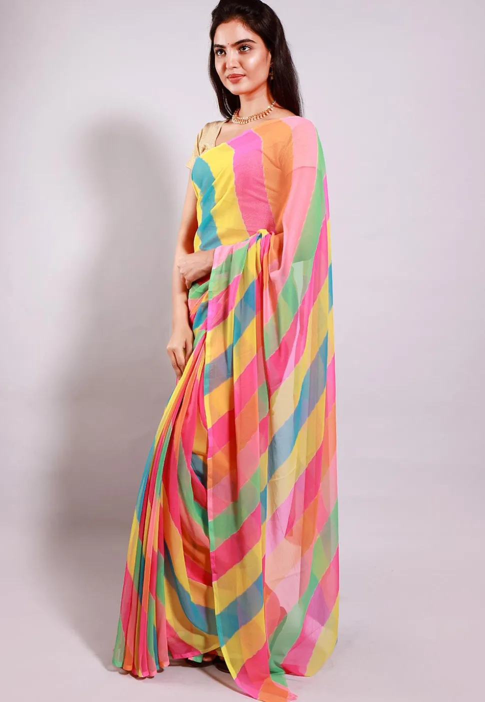 Leheriya Printed Georgette Saree in Multicolor