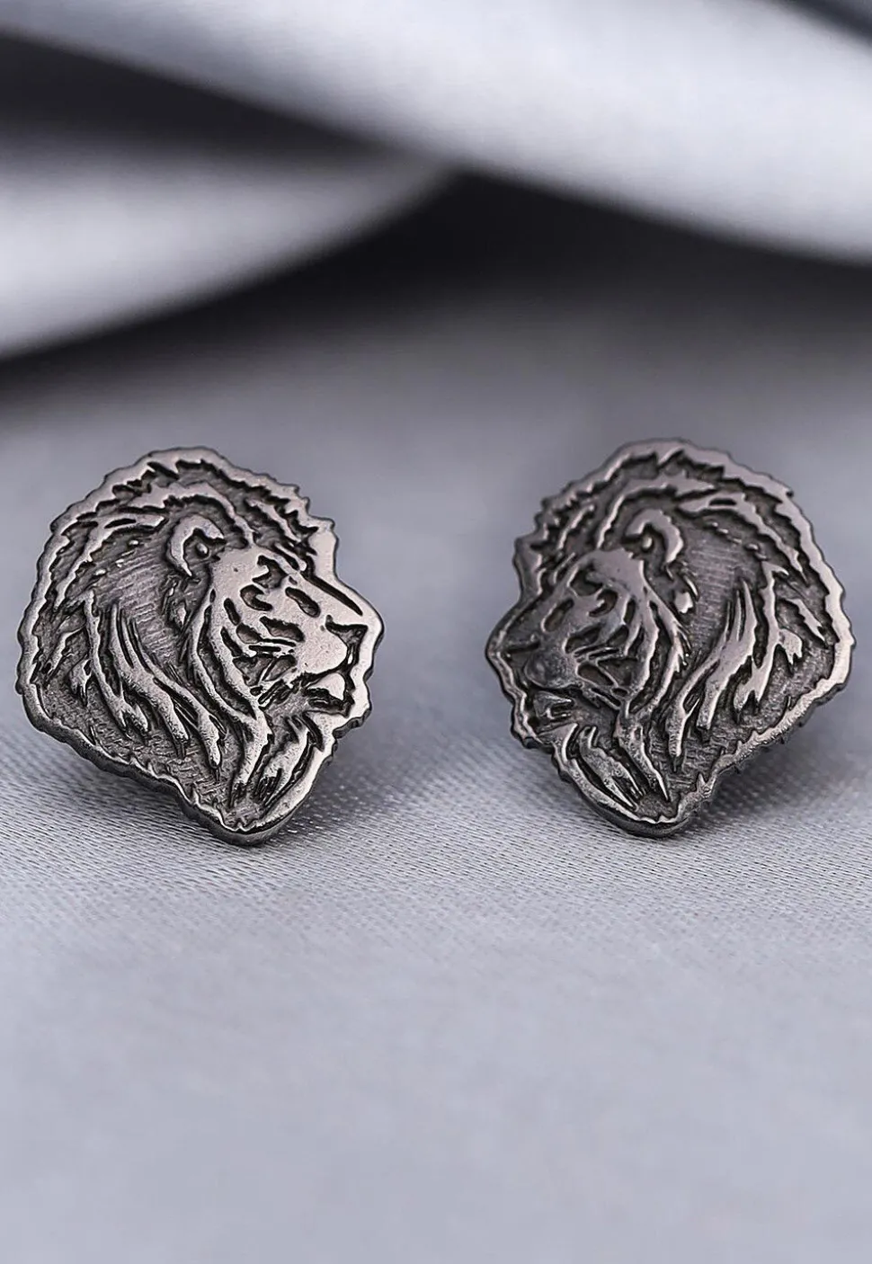 Lions Mane Metallic Collar Tips