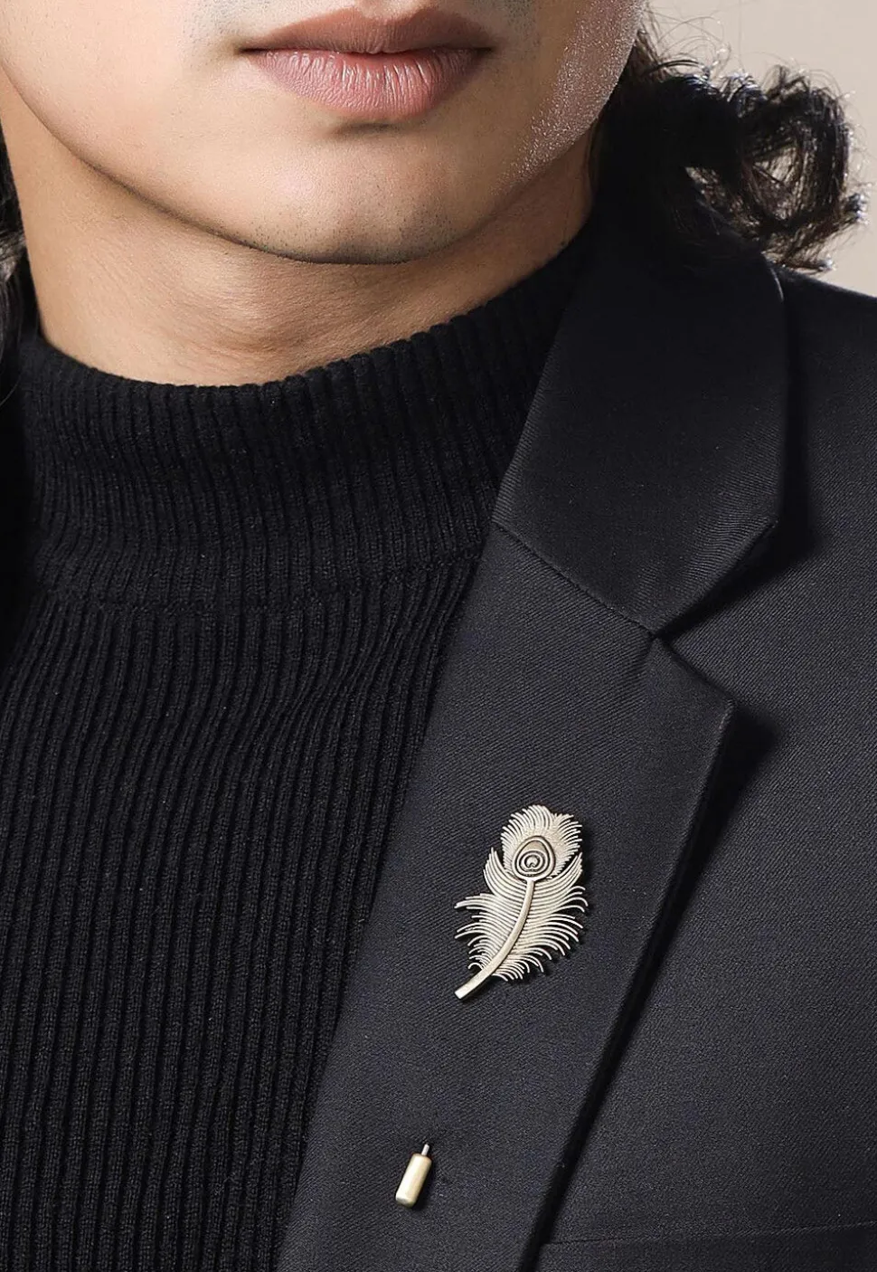 Peacock Grace Metallic Lapel Pin