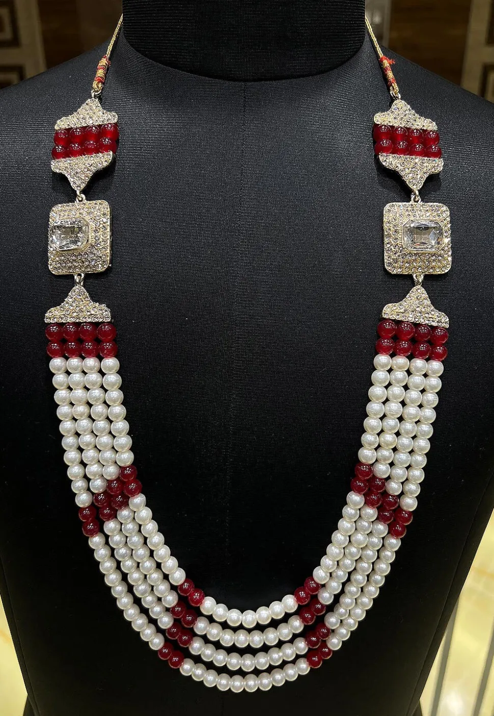 Pearl Layered Kanthimala
