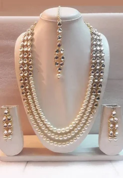 Pearl Layered Necklace Set