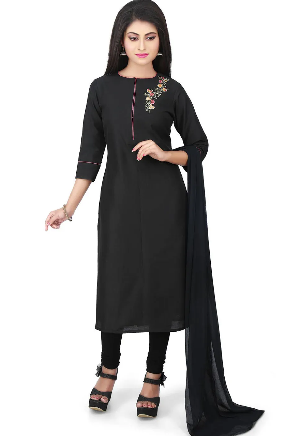 Plain Cotton Silk Straight Suit in Black
