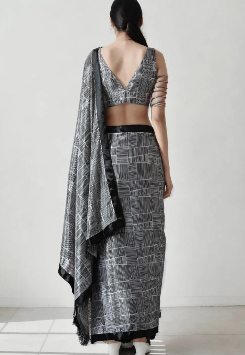 Pre Stitched Chinon Chiffon Saree in Black and White