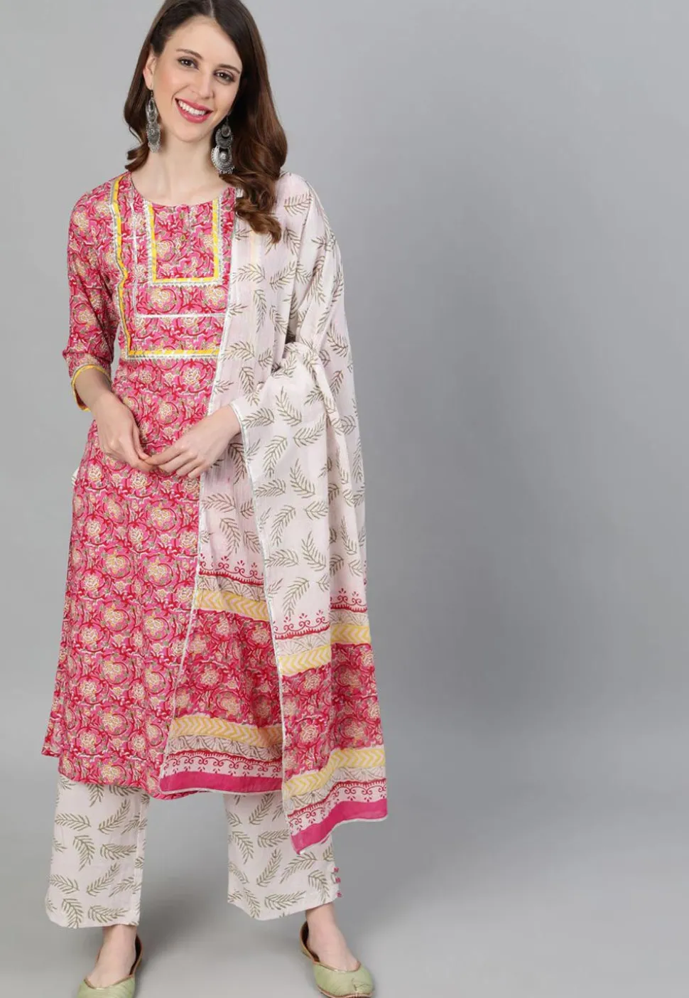 Printed Cotton Pakistani Suit in Pink