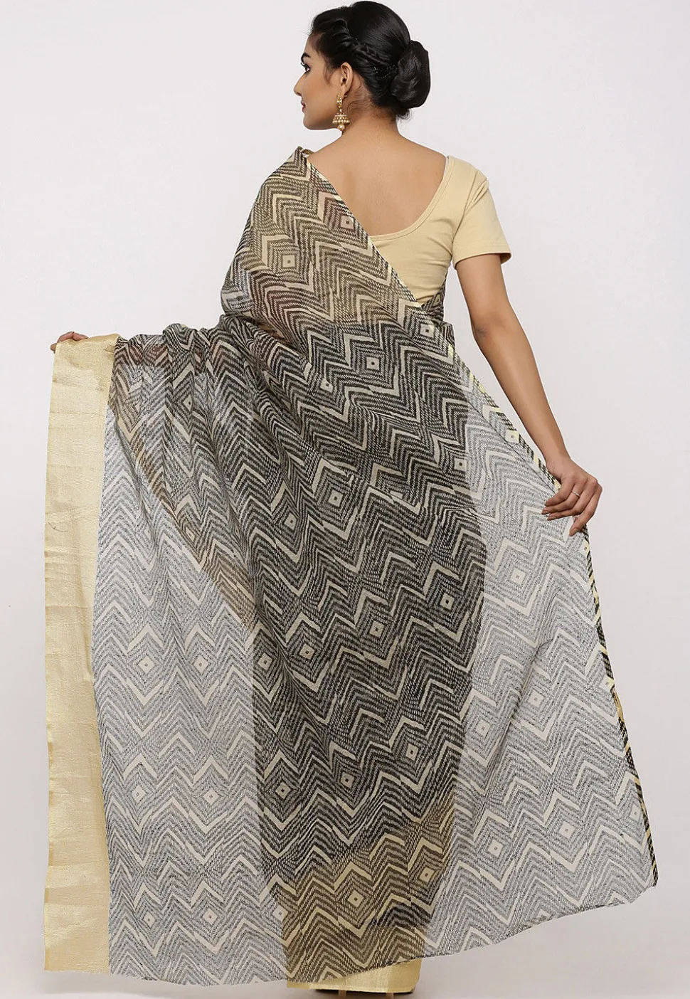 Printed Cotton Saree in Black and Beige