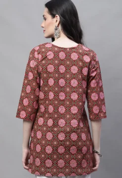 Printed Cotton Straight Kurti in Maroon