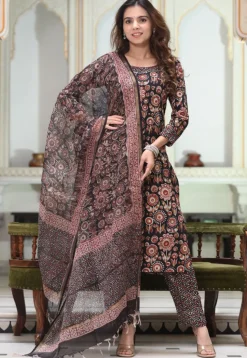 Printed Pure Cotton Pakistani Suit in Black