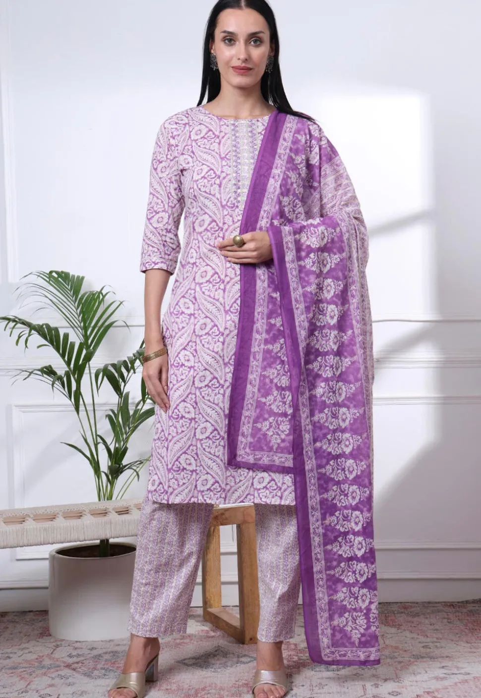 Printed Pure Cotton Pakistani Suit in Light Purple