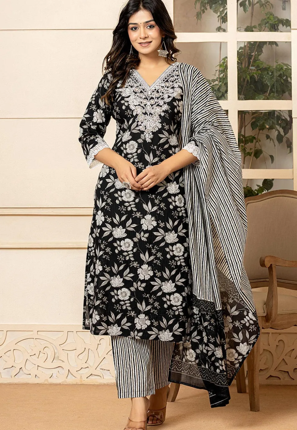 Printed Pure Cotton Pakistani Suit in Black